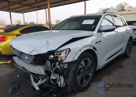 2021 Audi E-Tron Premium Quattro z USA, uszkodzony, nr VIN WA1AAAGE2MB007500